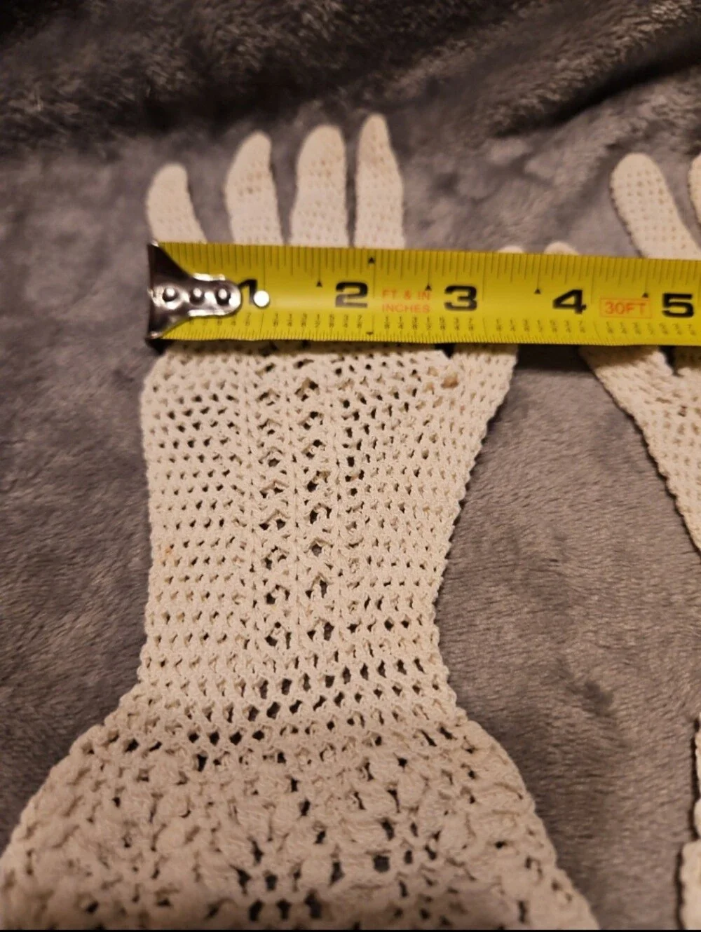 Vintage Crochet Ivory Color Gloves